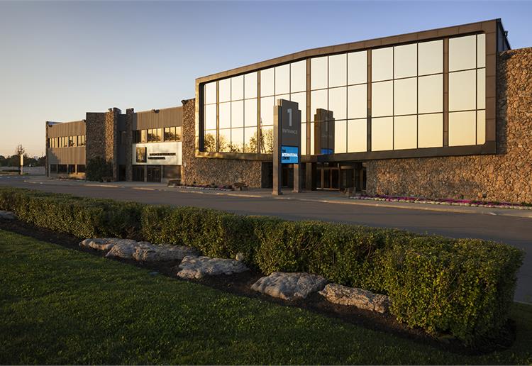 hall 1 exterior 0249 10278